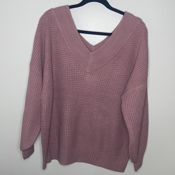 🍂NWT Oversized Lilac Sweater! - Picture 2 of 8